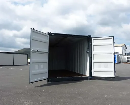 Contenedor de 15 pies con instalación eléctrica, rejillas de ventilación y cerradura con llave. - Imagen 6